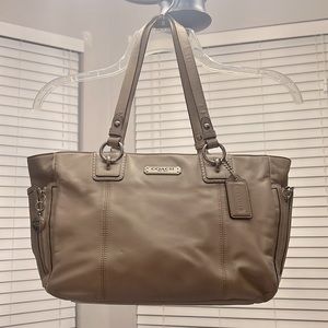 Coach champagne hand bag